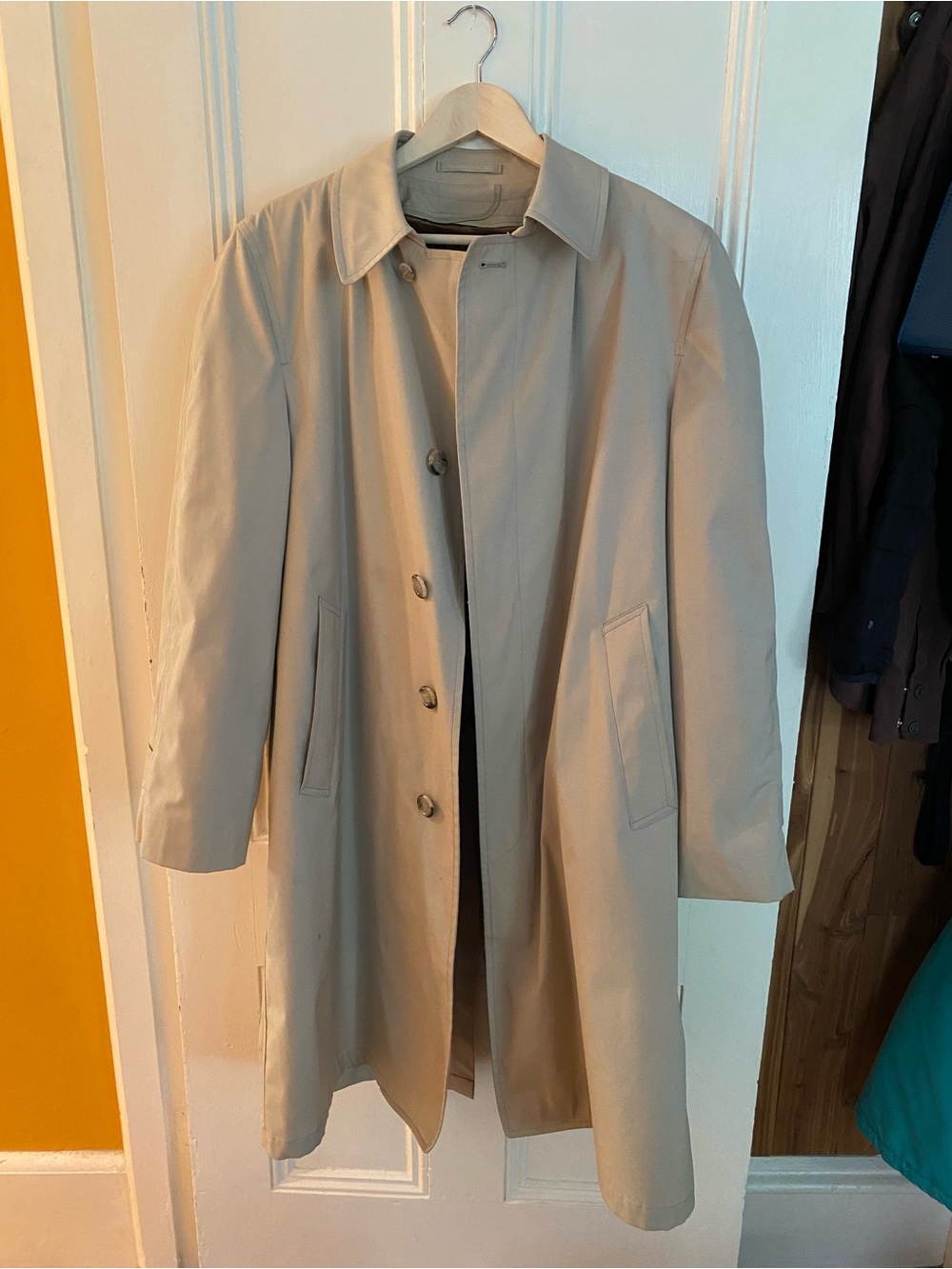 London Fog Men's Beige Trench Coat - 40 Reg